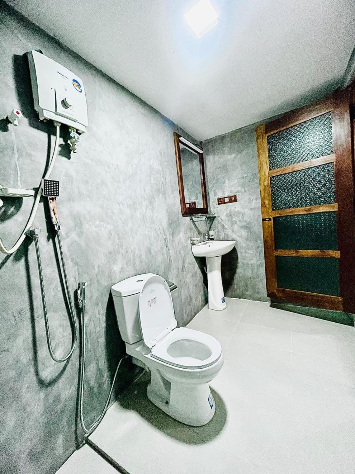 Udawalawa Safari House Hotel Udawalawe Ngoại thất bức ảnh